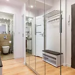 9th Floor Business By Rentujemy Apartment