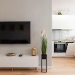 9th Floor Business By Rentujemy *