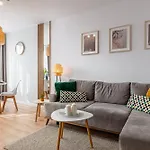 9th Floor Business By Rentujemy Apartment *